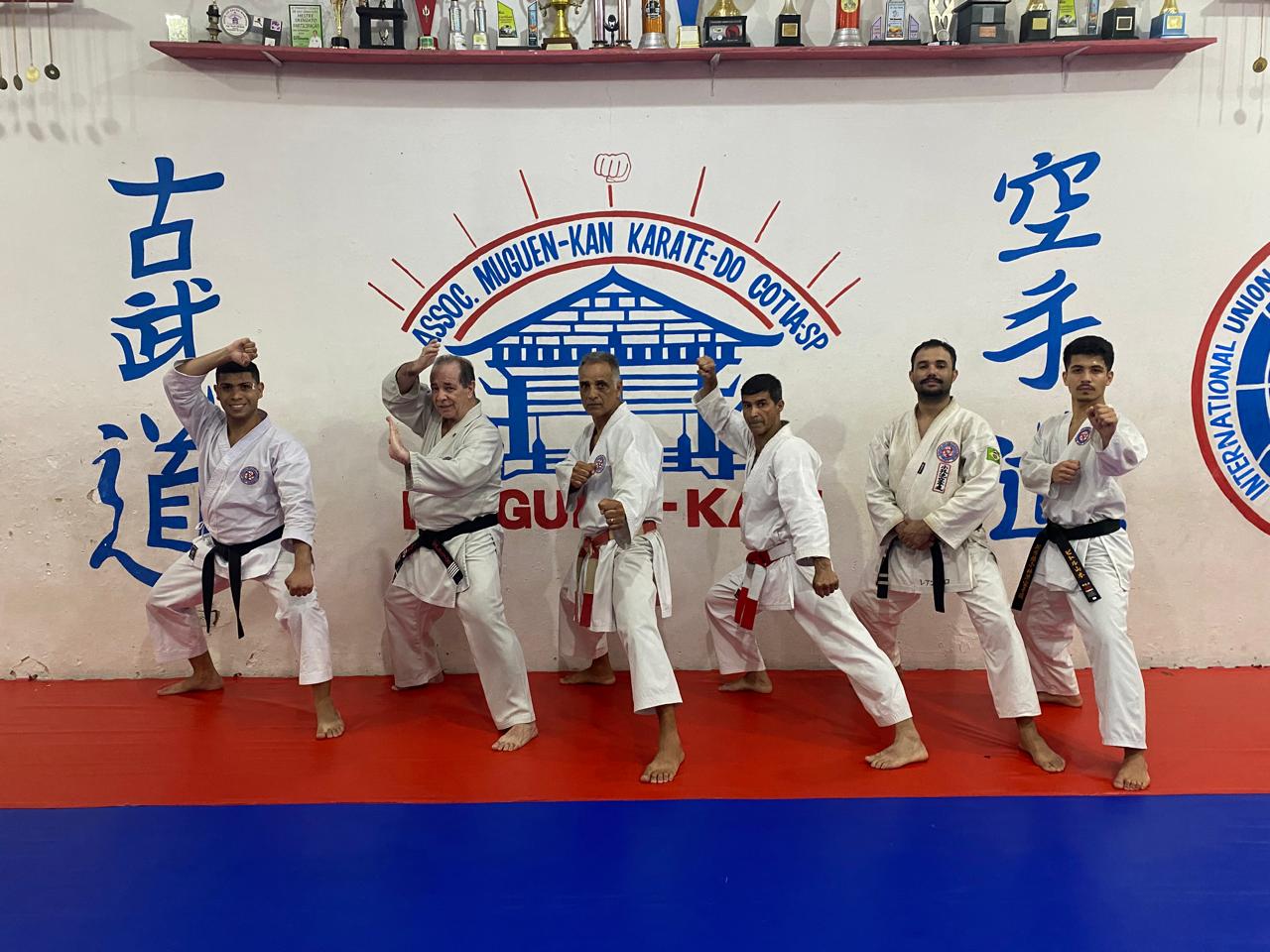 Sensei Gilson e Faixas Pretas